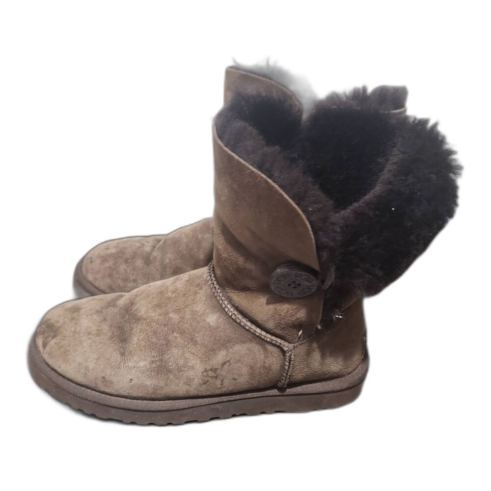 UGG Brown Genuine Suede Genuine Sheepskin Lining Bailey Button Boots W7